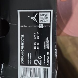 Never worn size 2 crib bootie Taxi Jordan Nike.